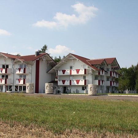 Zum Kreuzritter Aparthotel Wuestenrot Bagian luar foto