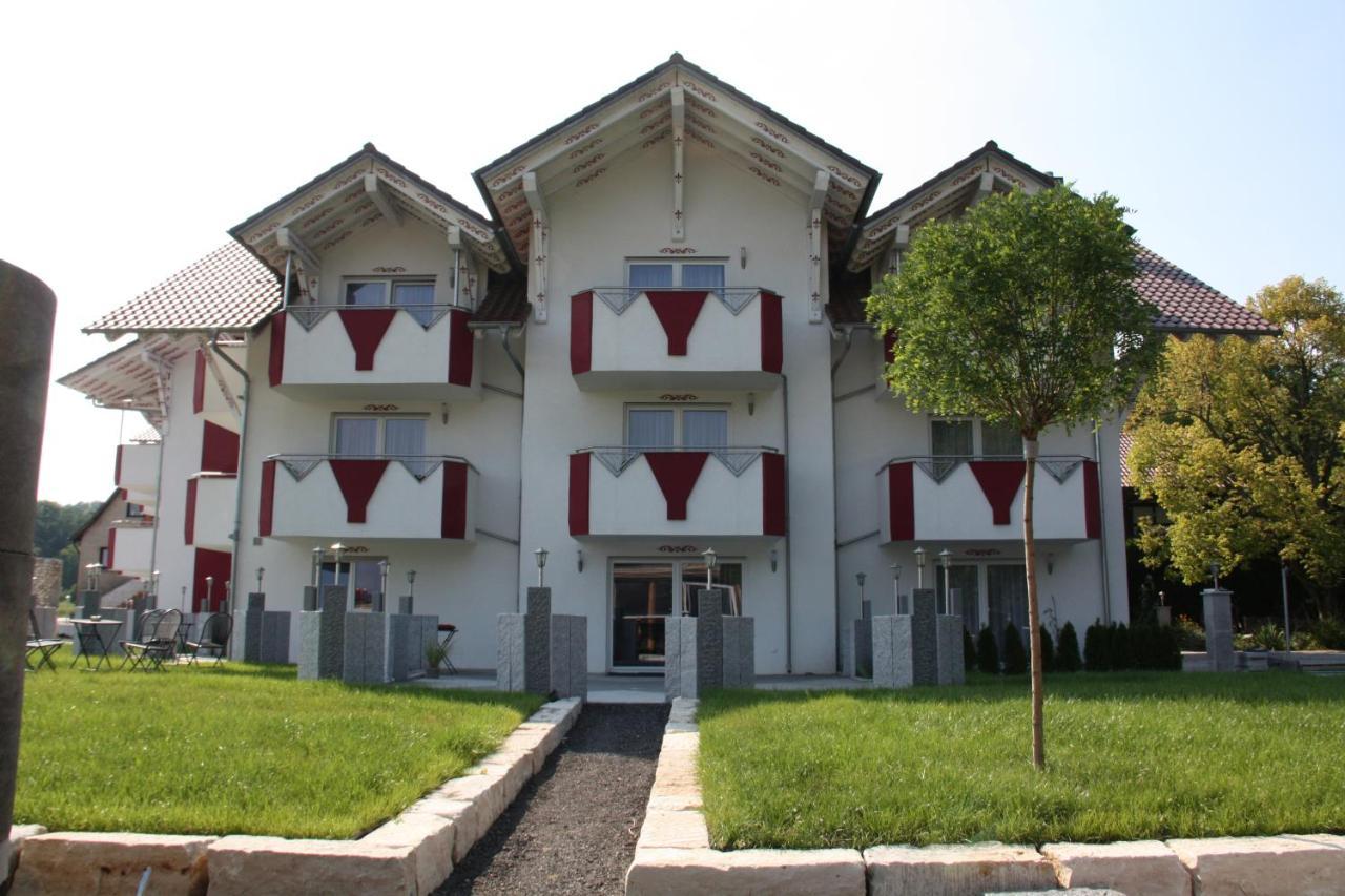 Zum Kreuzritter Aparthotel Wuestenrot Bagian luar foto