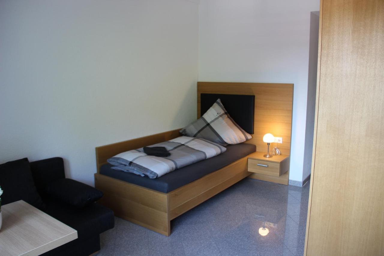 Zum Kreuzritter Aparthotel Wuestenrot Bagian luar foto