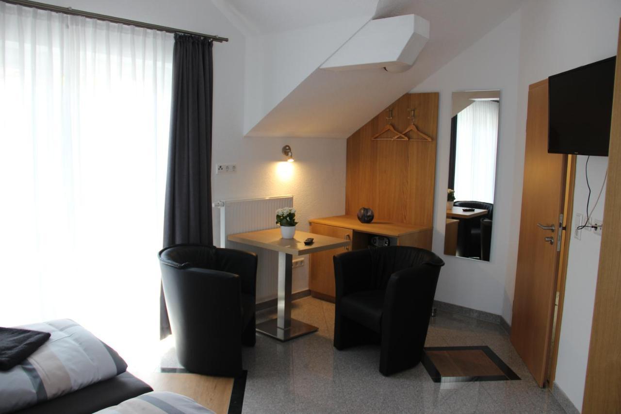 Zum Kreuzritter Aparthotel Wuestenrot Bagian luar foto