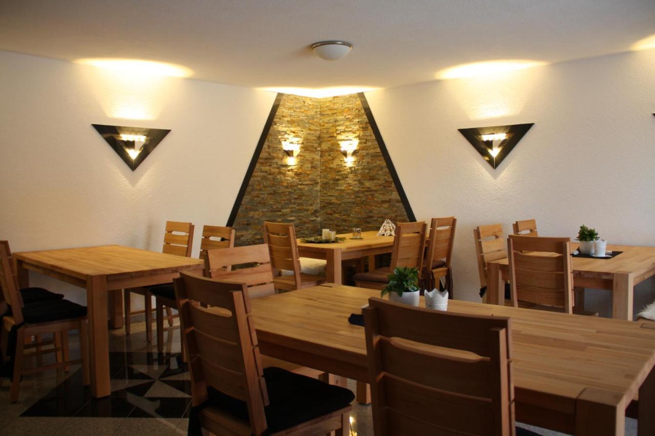 Zum Kreuzritter Aparthotel Wuestenrot Bagian luar foto